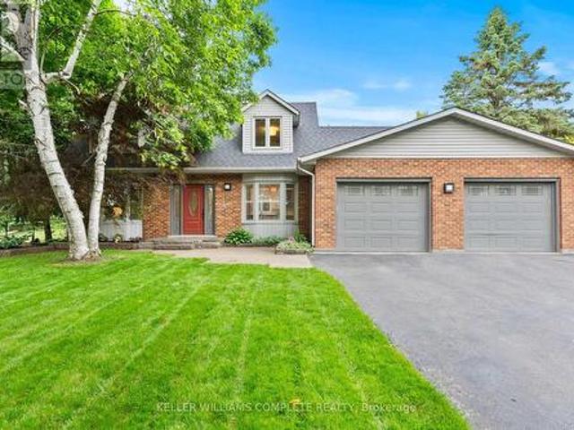 House for sale in Ancaster, Ontario