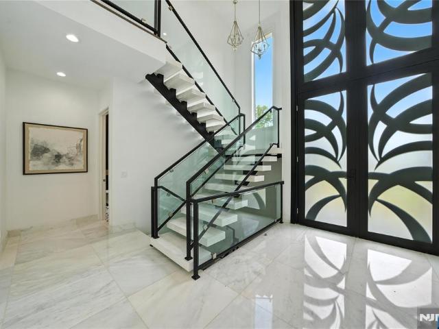 House for sale in Tenafly, New Jersey