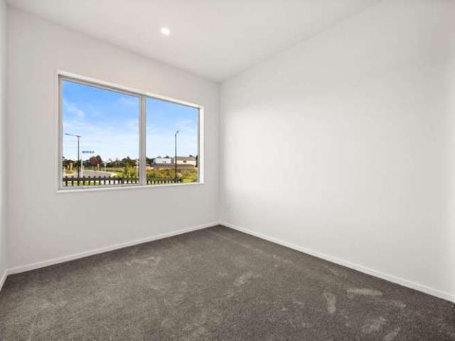 House for sale in Ōpaheke, Papakura