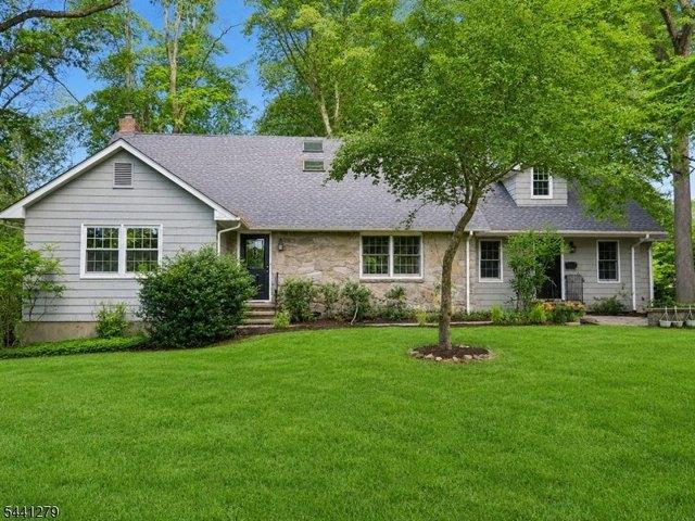 House for sale in Mountain Lakes, New Jersey