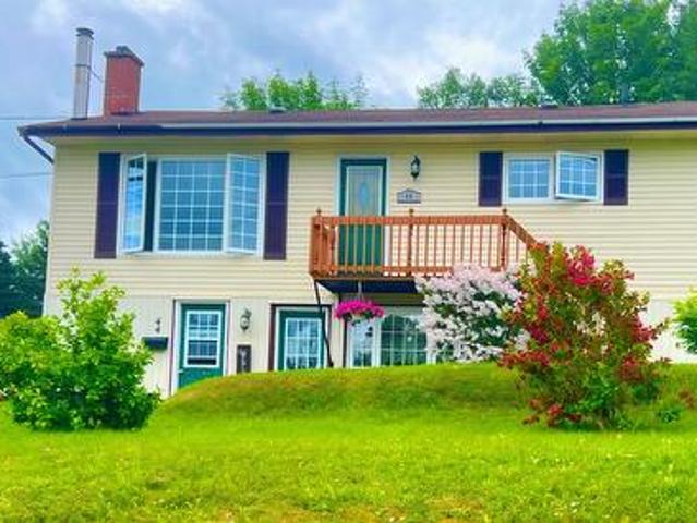 House for sale in Corner Brook, Newfoundland And Labrador