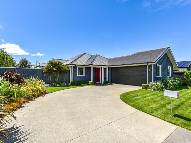 House for rent in Chaslands, Canterbury