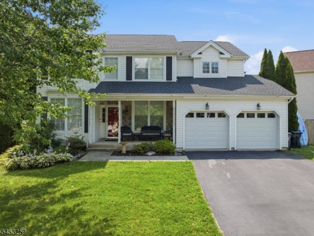 House for sale in Lopatcong Township, Warren County