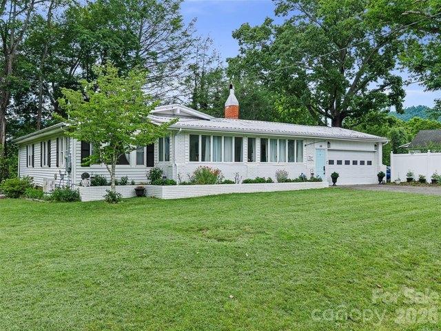 House for sale in Spruce Pine, North Carolina