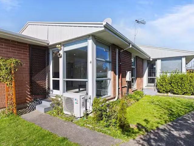 House for sale in Edgeware, Canterbury