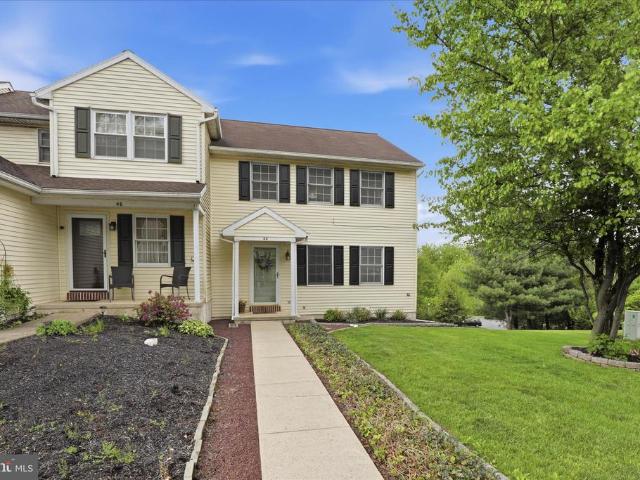 Townhouse for sale in Stevens, Pennsylvania