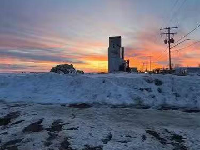 House for sale in Eatonia, Saskatchewan