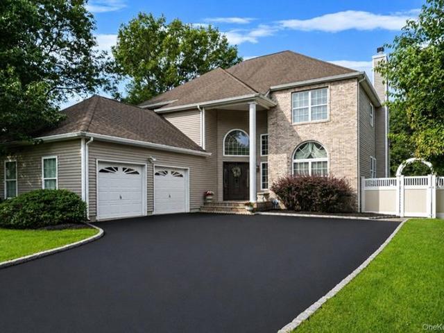 House for sale in Sound Beach, Miller Place