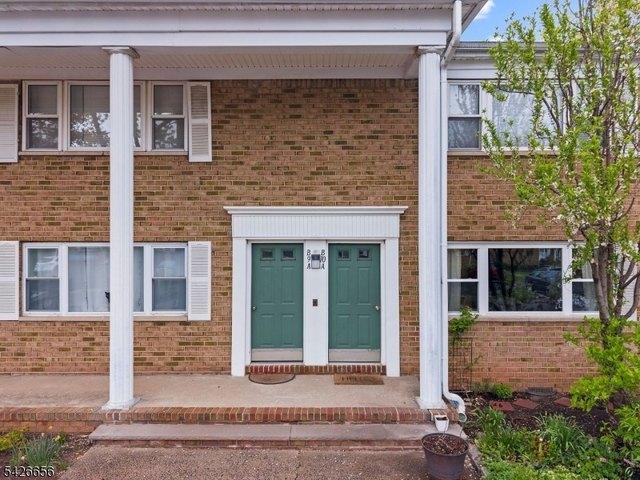 Condo for sale in Edison, New Jersey