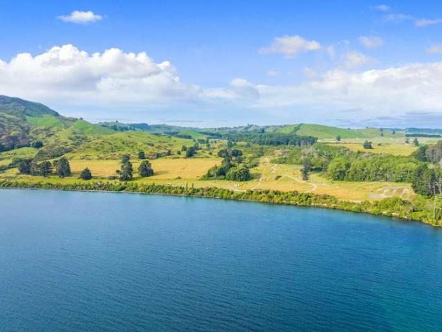Property for sale in Kinloch, Waikato