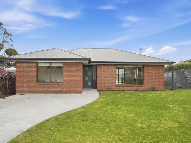 House for rent in Redwood Village, Hobart