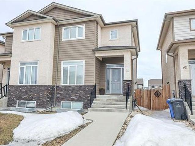 House for sale in East St. Paul, Manitoba