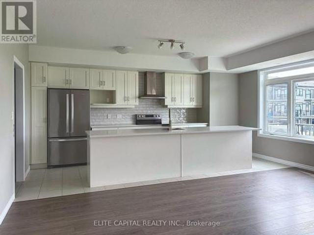 Townhouse for sale in Huron South, Kitchener