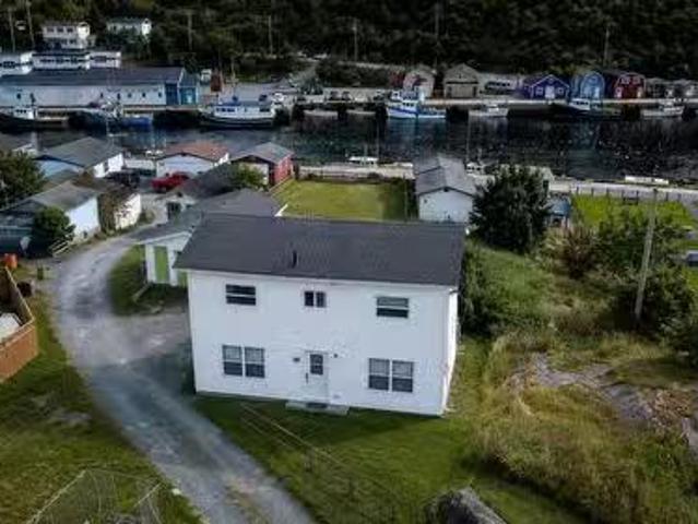 House for sale in Petty Harbour-maddox Cove, Newfoundland And Labrador