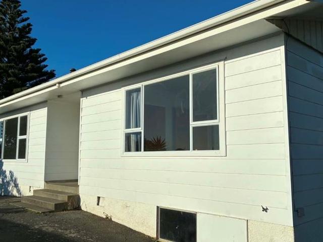House for rent in Otaki Beach, Wellington