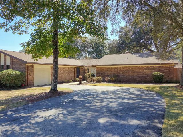 Property for sale in Shalimar, Florida