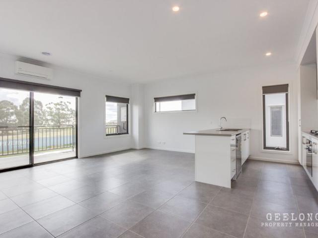 Townhouse for rent in Camerons Creek, Victoria
