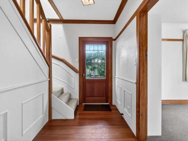 House for sale in Days Bay, Wellington