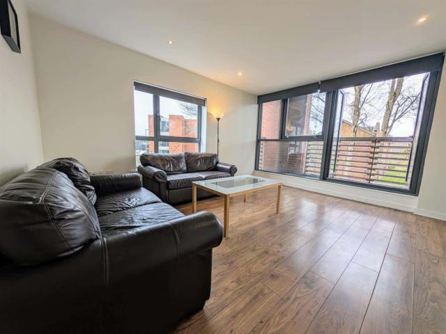 Apartment for rent in Calderstones
