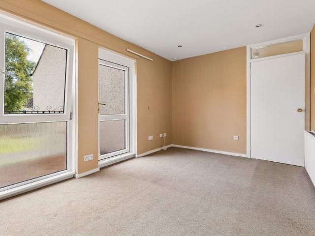Apartment for rent in Milngavie, Scotland