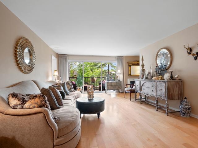Condo for sale in Park Ridge, Illinois