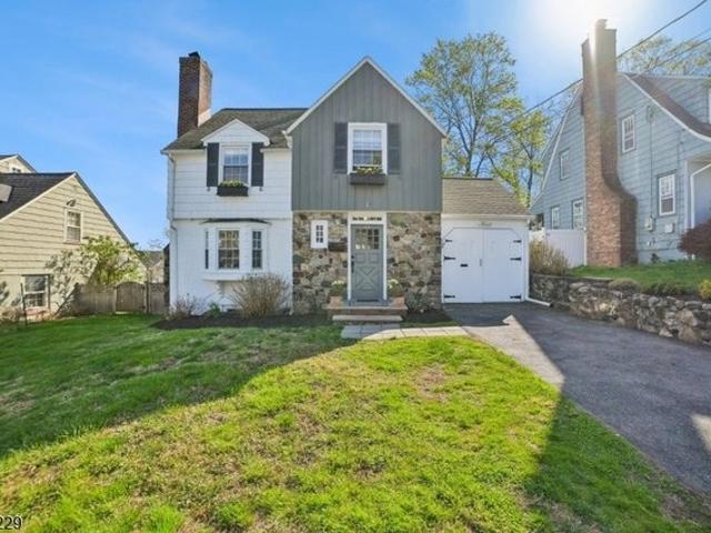 House for sale in West Orange, New Jersey