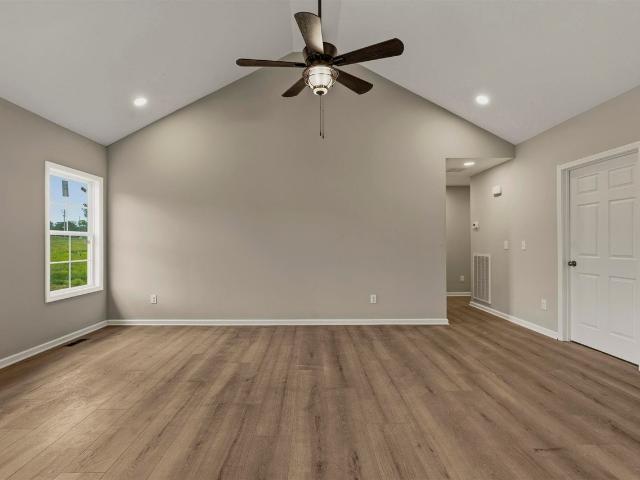 House for sale in Oakland, Kentucky