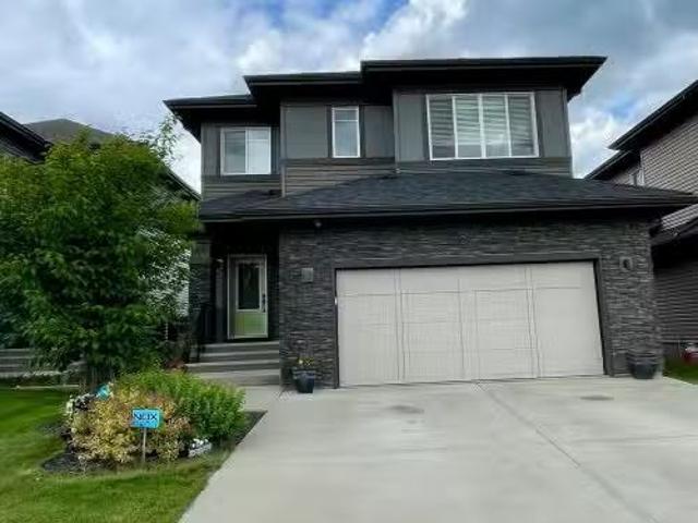 House for sale in Spruce Grove, Alberta