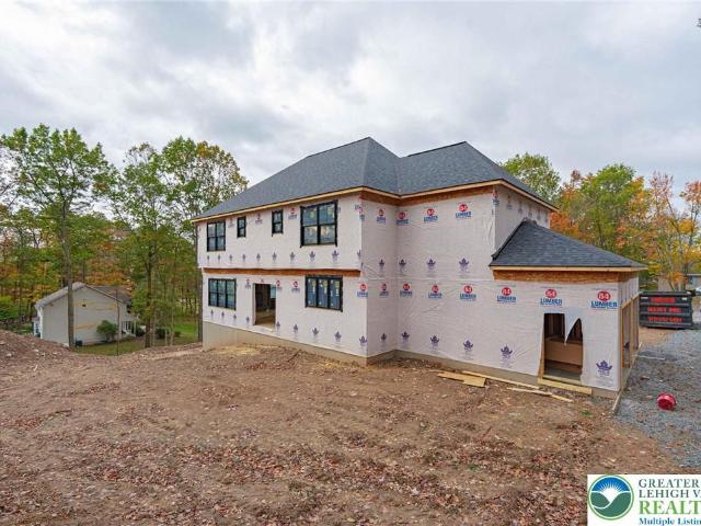 House for sale in Gilbert, Pennsylvania