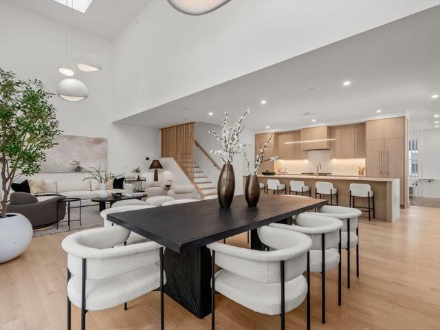 Townhouse for sale in Boston, Roxbury