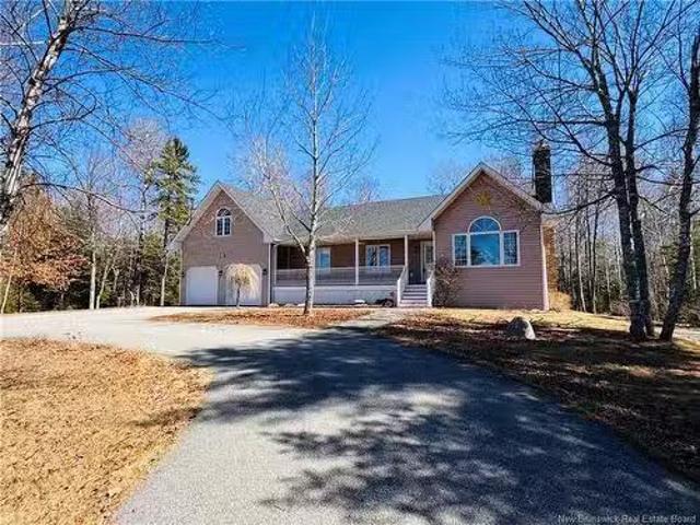 House for sale in Oak Point, New Brunswick