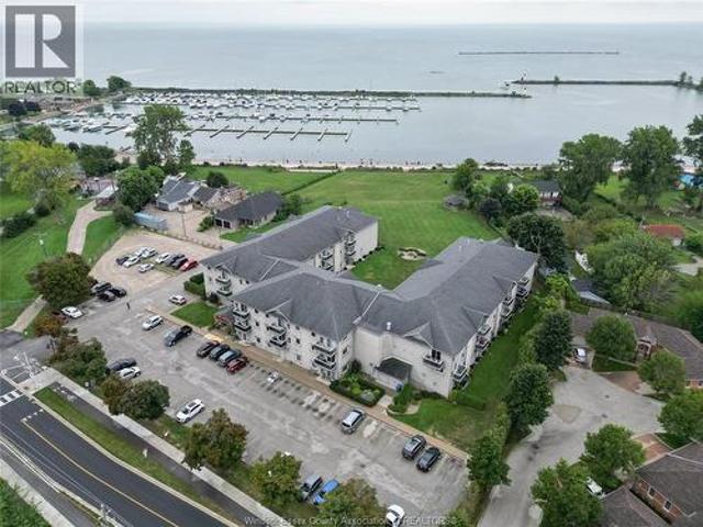Condo for sale in Leamington, Ontario