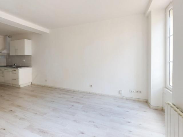 Studio location à Nanterre, Puteaux