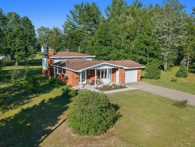House for sale in Mansfield-et-pontefract, Quebec