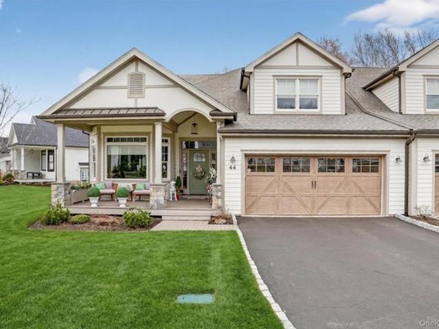 Condo for sale in Amawalk, New York