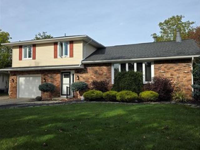 House for sale in Lancaster, Town of Lancaster