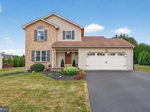 House for sale in Denver, Pennsylvania
