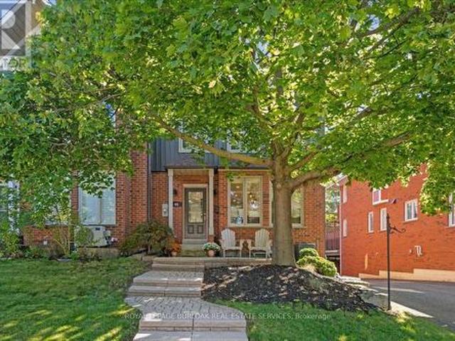 House for sale in Ancaster, Ontario