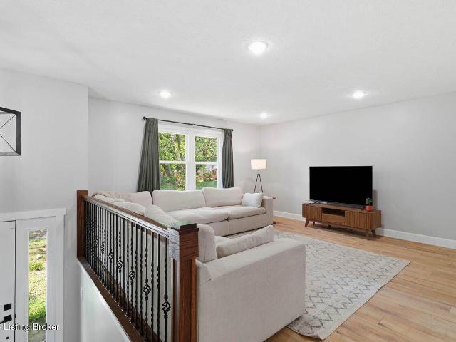 House for sale in Cecilia, Kentucky