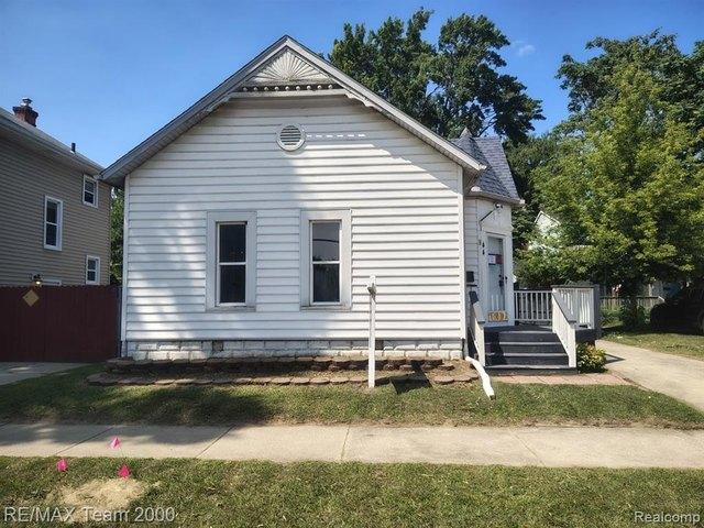 House for sale in Mount Clemens, Michigan