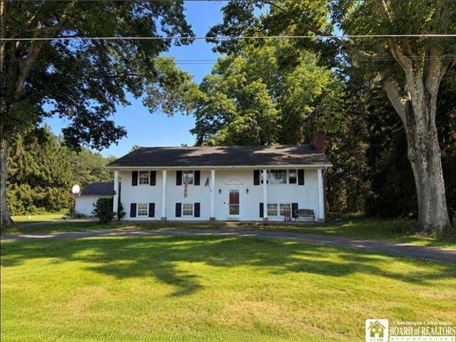House for sale in Frewsburg, New York