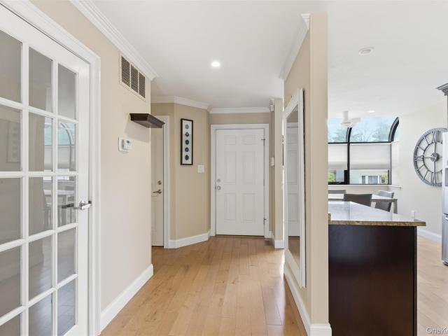 Condo for sale in Huntington, New York