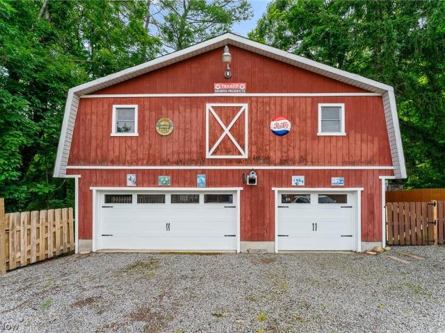 House for sale in Poland, Ohio