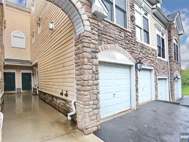 Townhouse for sale in Montvale