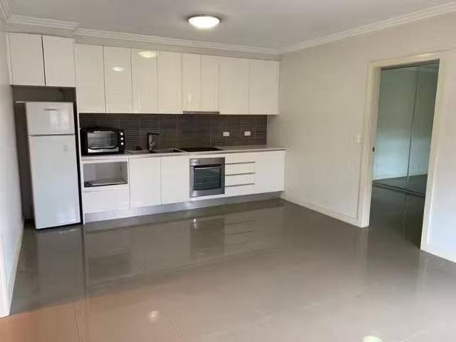 House for rent in Old Guildford