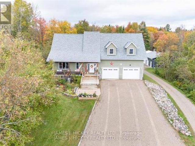 House for sale in Renfrew, Ontario