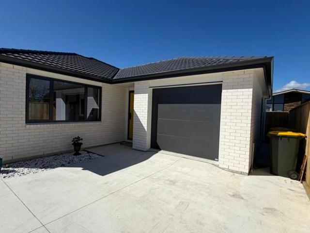 House for rent in Paraparaumu Beach, Wellington