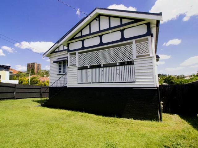 Apartment for rent in Toombul, Queensland