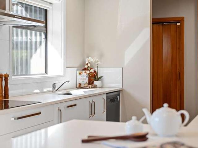House for sale in Chaslands, Canterbury