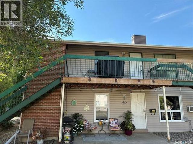 Townhouse for sale in Normanview West, Regina